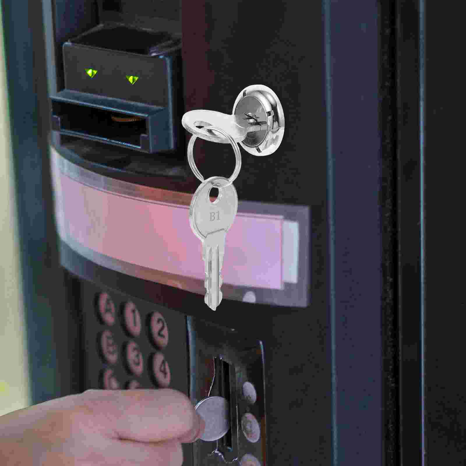 1 Set Universal Vending Machin - Universal Furniture Hardware recension och pris
